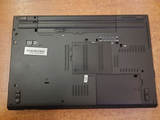 Ноутбук Lenovo ThinkPad T530 / 15.6" (1600x900) TN / Intel Core i5-3320M (2 (4) ядра по 2.6 - 3.3 GHz) / 4 GB DDR3 / 120 GB SSD / Intel HD Graphics 4000 / WebCam 