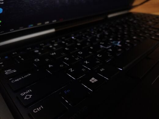 Рабочая станция Б-класс Dell Precision 7520 / 15.6" (1920x1080) TN / Intel Core i7-6820HQ (4 (8) ядра по 2.7 - 3.6 GHz) / 32 GB DDR4 / 480 GB SSD+1000 GB HDD / nVidia Quadro M2200, 4 GB GDDR5, 128-bit Рабочая станция Б-класс Dell Precision 7520 / 15.6" (1920x1080) TN / Intel Core i7-6820HQ (4 (8) ядра по 2.7 - 3.6 GHz) / 32 GB DDR4 / 480 GB SSD+1000 GB HDD / nVidia Quadro M2200, 4 GB GDDR5, 128-bit