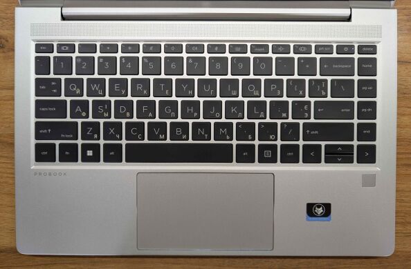 Ультрабук Б-класс HP ProBook 445 G9 / 14" (1920x1080) IPS / AMD Ryzen 5 5625U (6 (12) ядер по 2.3 - 4.3 GHz) / 16 GB DDR4 / 512 GB SSD / AMD Radeon Vega 7 Graphics / WebCam / TouchID / Windows 10