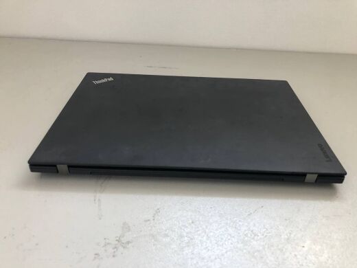 Ультрабук Б-клас Lenovo ThinkPad T460 / 14" (1920x1080) IPS / Intel Core i5-6200U (2 (4) ядра по 2.3 - 2.8 GHz) / 8 GB DDR3 / 240 GB SSD / Intel HD Graphics 520 / WebCam / HDMI / Два АКБ