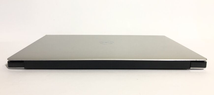 Мобильная рабочая станция Б-класс Dell Precision 5540 / 15.6" (3840x2160) IPS Touch / Intel Core i7-9850H (6 (12) ядер по 2.6 - 4.6 GHz) / 32 GB DDR4 / 512 GB SSD / nVidia Quadro T1000, 4 GB GDDR5, 128-bit / WebCam / Win 11 Pro