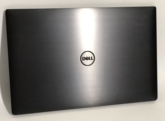 Мобильная рабочая станция Dell Precision 5530 / 15.6" (1920x1080) IPS / Intel Core i7-8850H (6 (12) ядра по 2.6 - 4.3 GHz) / 16 GB DDR4 / 512 GB SSD / nVidia Quadro P2000, 4 GB GDDR5, 128-bit / WebCam / Win 11 Pro