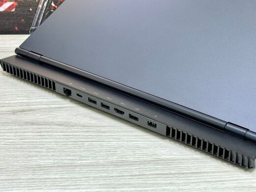 Игровой ноутбук Lenovo Legion 5 15ACH6H / 15.6" (1920x1080) IPS / AMD Ryzen 5 5600H (6 (12) ядер по 3.3 - 4.2 GHz) / 16 GB DDR4 / 512 GB SSD M.2 / nVidia GeForce RTX 3060, 6 GB GDDR6, 192-bit / WebCam / Win 11 Home