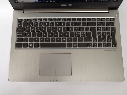 Ноутбук Б-клас Asus ZenBook U500V / 15.6'' (2880x1620) IPS / Intel Core i7-3632QM (4 (8) ядра по 2.2 - 3.2 GHz) / 8 GB DDR3 / 256 GB SSD / nVidia GeForce GT 650M, 2 GB GDDR3, 128-bit / WebCam / HDMI Ноутбук Б-клас Asus ZenBook U500V / 15.6'' (2880x1620) IPS / Intel Core i7-3632QM (4 (8) ядра по 2.2 - 3.2 GHz) / 8 GB DDR3 / 256 GB SSD / nVidia GeForce GT 650M, 2 GB GDDR3, 128-bit / WebCam / HDMI