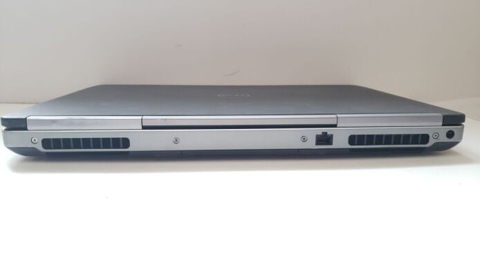 Мобильная рабочая станция Б-класс Dell Precision 7720 / 17.3" (1920x1080) IPS / Intel Core i7-7820HQ (4 (8) ядра по 2.9 - 3.9 GHz) / 32 GB DDR4 / 512 GB SSD M.2 / nVidia Quadro P5000, 16 GB GDDR5X, 256-bit / WebCam