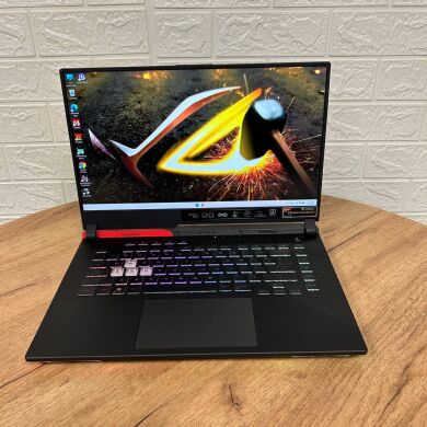 Ігровий ноутбук Б-клас Asus ROG Strix G15 Advantage Edition G513QY / 15.6" (2560x1440) IPS / AMD Ryzen 9 5900HX (8 (16) ядер по 3.3 - 4.6 GHz) / 16 GB DDR4 / 512 GB SSD / AMD Radeon RX 6800M, 12 GB GDDR6, 192-bit