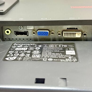 Монітор Б-клас Lenovo ThinkVision LT2452pwC / 24" (1920x1200) TN / VGA, DVI, DisplayPort + Кабель живлення