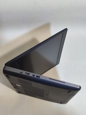 Мобильная рабочая станция Dell Precision 7710 / 17.3" (1920x1080) IPS / Intel Xeon E3-1505M v5 (4 (8) ядра по 2.8 - 3.7 GHz) / 16 GB DDR4 / 256 GB SSD / nVidia Quadro M3000M, 4 GB GDDR5, 256-bit / WebCam