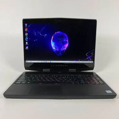 Ігровий ноутбук Б-клас Dell Alienware m15 / 15.6" (1920x1080) IPS / Intel Core i7-8750H (6 (12) ядер по 2.2 - 4.1 GHz) / 16 GB DDR4 / 512 GB SSD / nVidia GeForce GTX 1070 Max-Q, 8 GB GDDR5, 256-bit / WebCam / HDMI