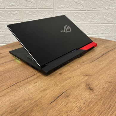 Ігровий ноутбук Б-клас Asus ROG Strix G15 Advantage Edition G513QY / 15.6" (2560x1440) IPS / AMD Ryzen 9 5900HX (8 (16) ядер по 3.3 - 4.6 GHz) / 16 GB DDR4 / 512 GB SSD / AMD Radeon RX 6800M, 12 GB GDDR6, 192-bit