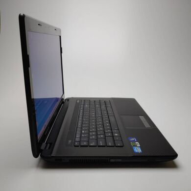 Игровой ноутбук Asus A73SD / 17.3" (1600x900) TN / Intel Core i7-2670QM (4 (8) ядра по 2.2 - 3.1 GHz) / 8 GB DDR3 / 240 GB SSD / nVidia GeForce 610M, 1 GB DDR3, 64-bit / WebCam / DVD-ROM / Win 10 Home Игровой ноутбук Asus A73SD / 17.3" (1600x900) TN / Intel Core i7-2670QM (4 (8) ядра по 2.2 - 3.1 GHz) / 8 GB DDR3 / 240 GB SSD / nVidia GeForce 610M, 1 GB DDR3, 64-bit / WebCam / DVD-ROM / Win 10 Home