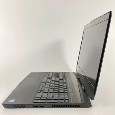 Ігровий ноутбук Б-клас Dell Alienware m15 / 15.6" (1920x1080) IPS / Intel Core i7-8750H (6 (12) ядер по 2.2 - 4.1 GHz) / 16 GB DDR4 / 512 GB SSD / nVidia GeForce GTX 1070 Max-Q, 8 GB GDDR5, 256-bit / WebCam / HDMI