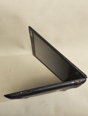 Ноутбук Acer Aspire E5-576G / 15.6" (1920x1080) IPS / Intel Core i5-8250U (4 (8) ядра по 1.6 - 3.4 GHz) / 16 GB DDR3 / 256 GB SSD / nVidia GeForce MX130, 2 GB GDDR5, 64-bit / WebCam Ноутбук Acer Aspire E5-576G / 15.6" (1920x1080) IPS / Intel Core i5-8250U (4 (8) ядра по 1.6 - 3.4 GHz) / 16 GB DDR3 / 256 GB SSD / nVidia GeForce MX130, 2 GB GDDR5, 64-bit / WebCam