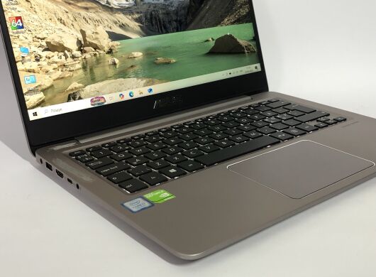 Ультрабук Б-класс Asus ZenBook UX430U / 14" (1920x1080) IPS / Intel Core i7-7500U (2 (4) ядра по 2.7 - 3.5 GHz) / 16 GB DDR4 / 512 GB SSD / nVidia GeForce 940MX, 2 GB DDR3, 64-bit / WebCam / Win 10 Home