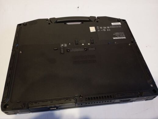 Напівзахищений ноутбук Durabook S14I / 14" (1920x1080) TN / Intel Core i5-1135G7 (4 (8) ядра по 2.4 - 4.2 GHz) / 16 GB DDR4 / 256 GB SSD / Intel Iris Xe Graphics / WebCam