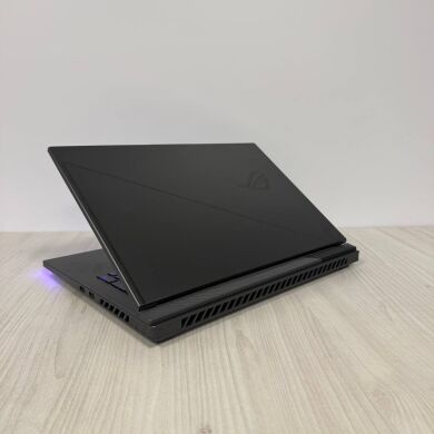 Игровой ноутбук Asus ROG Strix G18 G814JV / 18" (2560x1600) IPS / Intel Core i7-13650HX (14 (20) ядра по 2.6 - 4.9 GHz) / 16 GB DDR5 / 256 GB SSD + 512 GB SSD / nVidia GeForce RTX 4060, 8 GB GDDR6, 128-bit / WebCam