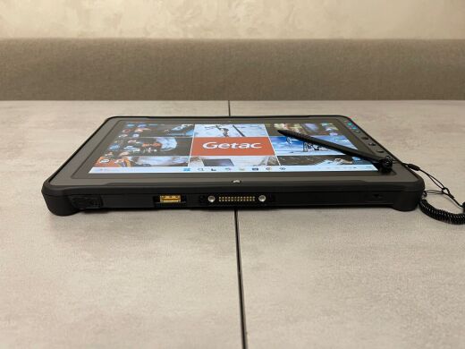 Захищений планшет Getac F110 G3 / 11.6" (1366x768) IPS Touch / Intel Core i7-6500U (2 (4) ядра по 2.5 - 3.1 GHz) / 8 GB DDR4 / 256 GB SSD / Intel HD Graphics 520 / WebCam / Стилус / Два АКБ