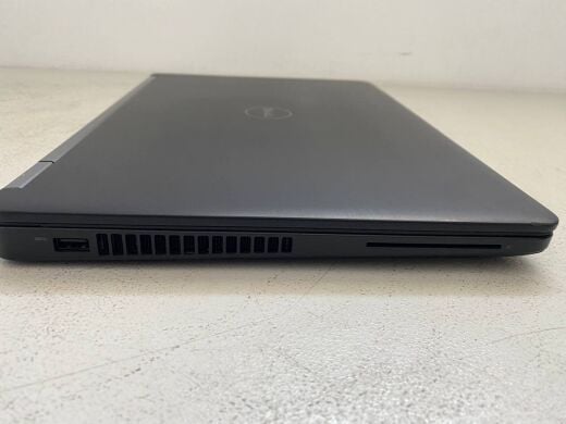 Ноутбук Б-клас Dell Latitude E5470 / 14" (1366x768) TN / Intel Core i5-6300U (2 (4) ядра по 2.4 - 3.0 GHz) / 8 GB DDR3 / 128 GB SSD / Intel HD Graphics 520 / WebCam