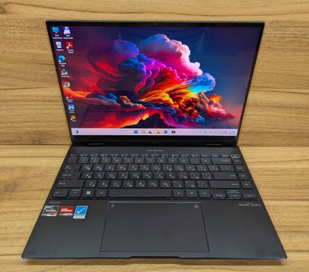 Ноутбук-трансформер Б-класс Asus ZenBook UN5401R / 14" (2880x1800) IPS Touch / AMD Ryzen 7 6800H (8 (16) ядер по 3.2 - 4.7 GHz) / 16 GB DDR5 / 512 GB SSD / AMD Radeon 680M / WebCam / Windows 11