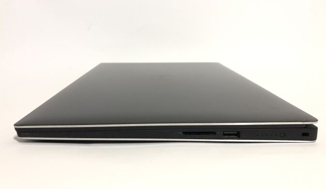 Мобильная рабочая станция Dell Precision 5530 / 15.6" (1920x1080) IPS / Intel Core i7-8850H (6 (12) ядра по 2.6 - 4.3 GHz) / 16 GB DDR4 / 512 GB SSD / nVidia Quadro P2000, 4 GB GDDR5, 128-bit / WebCam / Win 11 Pro