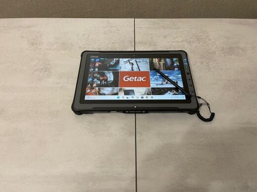 Захищений планшет Getac F110 G3 / 11.6" (1366x768) IPS Touch / Intel Core i7-6500U (2 (4) ядра по 2.5 - 3.1 GHz) / 8 GB DDR4 / 256 GB SSD / Intel HD Graphics 520 / WebCam / Стилус / Два АКБ