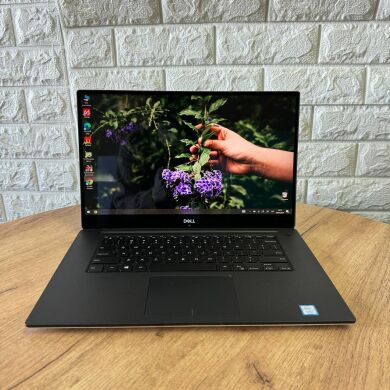 Игровой ноутбук Dell XPS 15 9570 / 15.6" (3840x2160) IPS Touch / Intel Core i7-8750H (6 (12) ядер по 2.2 - 4.1 GHz) / 16 GB DDR4 / 256 GB SSD / nVidia GeForce GTX 1050 Ti Max-Q, 4 GB GDDR5, 128-bit / WebCam
