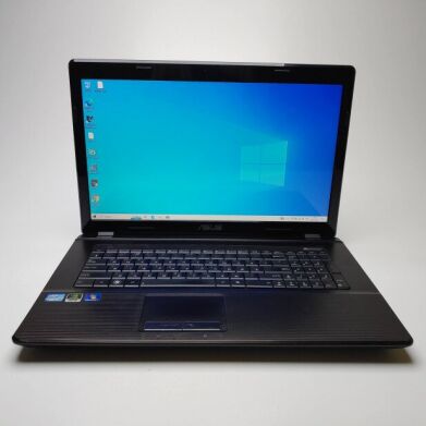 Игровой ноутбук Asus A73SD / 17.3" (1600x900) TN / Intel Core i7-2670QM (4 (8) ядра по 2.2 - 3.1 GHz) / 8 GB DDR3 / 240 GB SSD / nVidia GeForce 610M, 1 GB DDR3, 64-bit / WebCam / DVD-ROM / Win 10 Home Игровой ноутбук Asus A73SD / 17.3" (1600x900) TN / Intel Core i7-2670QM (4 (8) ядра по 2.2 - 3.1 GHz) / 8 GB DDR3 / 240 GB SSD / nVidia GeForce 610M, 1 GB DDR3, 64-bit / WebCam / DVD-ROM / Win 10 Home