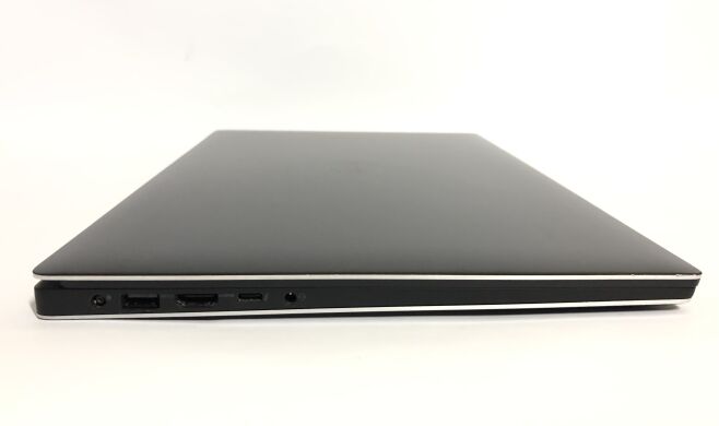 Мобильная рабочая станция Dell Precision 5530 / 15.6" (1920x1080) IPS / Intel Core i7-8850H (6 (12) ядра по 2.6 - 4.3 GHz) / 16 GB DDR4 / 512 GB SSD / nVidia Quadro P2000, 4 GB GDDR5, 128-bit / WebCam / Win 11 Pro