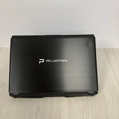 Ігровий ноутбук Б-клас Clevo P650RS-G / 15.6" (3840x2160) IPS / Intel Core i7-6820HK (4 (8) ядра по 2.7 - 3.6 GHz) / 16 GB DDR4 / 512 GB SSD NVMe / nVidia GeForce GTX 1070, 8 GB GDDR5, 256-bit / WebCam