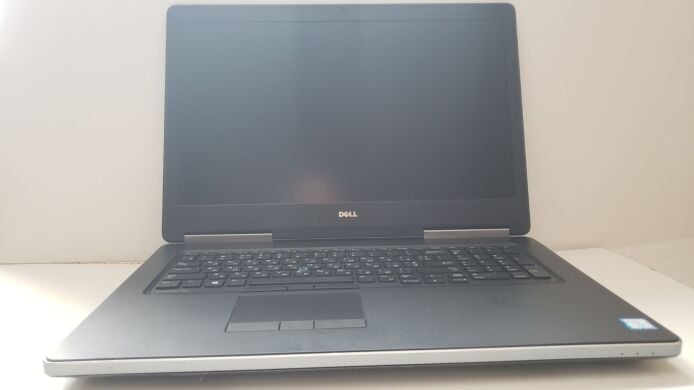Мобильная рабочая станция Б-класс Dell Precision 7720 / 17.3" (1920x1080) IPS / Intel Core i7-7820HQ (4 (8) ядра по 2.9 - 3.9 GHz) / 32 GB DDR4 / 512 GB SSD M.2 / nVidia Quadro P5000, 16 GB GDDR5X, 256-bit / WebCam