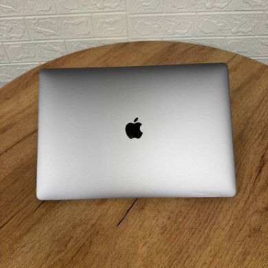 Игровой ультрабук Б-класс Apple MacBook Pro 2016 A1707 / 15.4" (2880x1800) IPS / Intel Core i7-6820HQ (4 (8) ядра по 2.7 - 3.6 GHz) / 16 GB DDR4 / 512 GB SSD / AMD Radeon Pro 455, 2 GB GDDR5, 128-bit / WebCam / MacOS