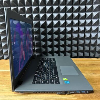 Ноутбук Acer Aspire E5-772 / 17.3" (1600x900) TN / Intel Core i3-5005U (2 (4) ядра по 2.0 GHz) / 8 GB DDR3 / 256 GB SSD / nVidia GeForce 920M, 4 GB GDDR3, 64-bit / WebCam / DVD-ROM