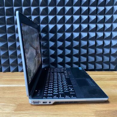 Ноутбук Dell Latitude E6530 / 15.6" (1920x1080) TN / Intel Core i5-3340M (2 (4) ядра по 2.7 - 3.4 GHz) / 8 GB DDR3 / 128 GB SSD / nVidia NVS 5200M, 1 GB GDDR5, 64-bit / WebCam / DVD-ROM