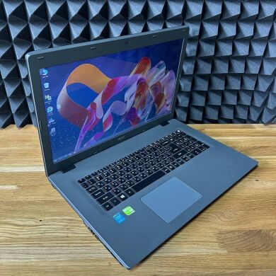 Ноутбук Acer Aspire E5-772 / 17.3" (1600x900) TN / Intel Core i3-5005U (2 (4) ядра по 2.0 GHz) / 8 GB DDR3 / 256 GB SSD / nVidia GeForce 920M, 4 GB GDDR3, 64-bit / WebCam / DVD-ROM