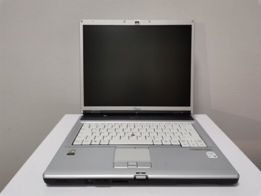 Ноутбук Fujitsu LifeBook E8110 / 15" (1400x1050) TN CCFL / Intel Core Duo T2300 (2 ядра по 1.66 GHz) / 3 GB DDR2 / 320 GB HDD / DVD-RW / Com Port (IEEE 1394) / LPT