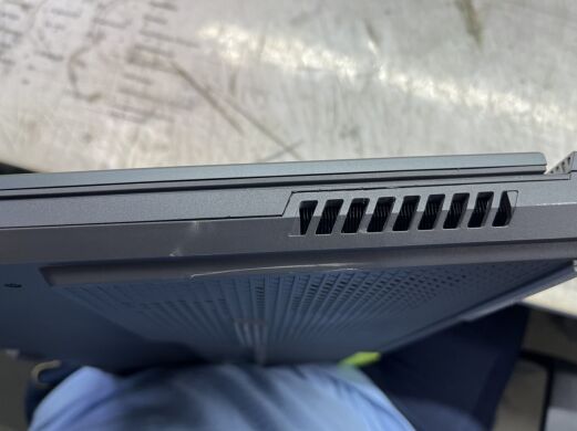 Ігровий ноутбук Б-клас Asus ROG Strix G713PI-XS96 / 17.3" (2560x1440) IPS / AMD Ryzen 9 7945HX (16 (32) ядер по 2.5 - 5.4 GHz) / 32 GB DDR5 / 960 GB SSD / nVidia GeForce RTX 4070, 8 GB GDDR6, 128-bit / WebCam