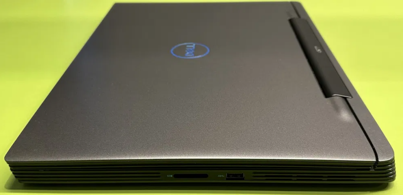 Ігровий ноутбук Dell Inspiron 7790 / 17.3" (1920x1080) IPS / Intel Core i7-9750H (6 (12) ядра по 2.6 - 4.5 GHz) / 16 GB DDR4 / 256 GB SSD+1000 GB HDD / nVidia GeForce RTX 2070, 8 GB GDDR6, 256-bit / WebCam