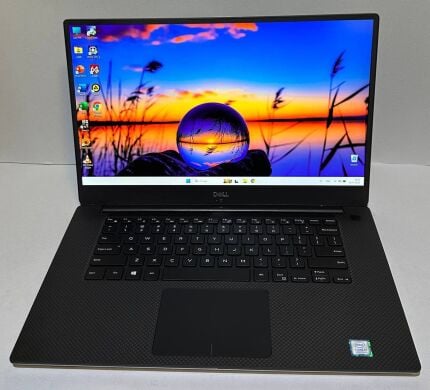 Мобильная рабочая станция Dell Precision 5530 / 15.6" (1920x1080) IPS / Intel Core i7-8850H (6 (12) ядра по 2.6 - 4.3 GHz) / 16 GB DDR4 / 256 GB SSD / nVidia Quadro P1000, 4 GB GDDR5, 128-bit / WebCam