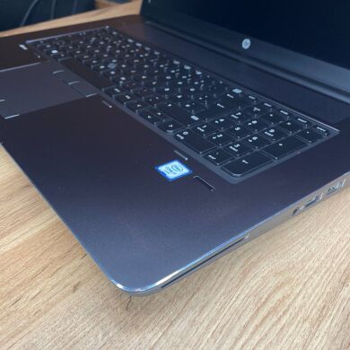 Мобільна робоча станція HP ZBook 17 G3 / 17.3" (1920x1080) IPS / Intel Core i7-6700HQ (4 (8) ядра по 2.6 - 3.5 GHz) / 16 GB DDR4 / 256 GB SSD + 500 GB HDD / nVidia Quadro M4000M, 4 GB GDDR5, 256-bit / WebCam / HDMI