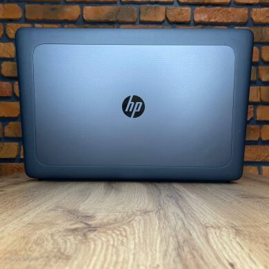 Мобільна робоча станція HP ZBook 17 G3 / 17.3" (1920x1080) IPS / Intel Core i7-6700HQ (4 (8) ядра по 2.6 - 3.5 GHz) / 16 GB DDR4 / 256 GB SSD + 500 GB HDD / nVidia Quadro M4000M, 4 GB GDDR5, 256-bit / WebCam / HDMI