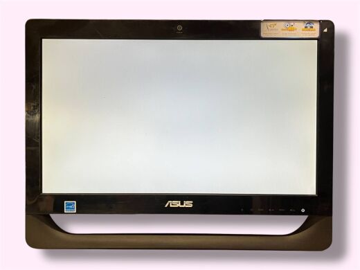 Моноблок Б-класс Asus ET2012AUKB / 20" (1600x900) TN / AMD E-450 (2 ядрa по 1.66 GHz) / 8 GB DDR3 / 120 GB SSD / AMD Radeon HD 6320 Graphics / WebCam