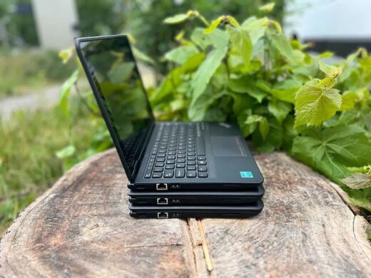 Нетбук-трансформер Lenovo ThinkPad Yoga 11e / 11.6" (1366x768) TN Touch / Intel Celeron N3450 (4 ядра по 1.1 - 2.2 GHz) / 4 GB DDR3 / 128 GB SSD / Intel HD Graphics 500 / WebCam / Win 10 Pro