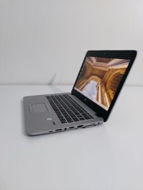Нетбук HP EliteBook 820 G4 / 12.5" (1920x1080) TN / Intel Core i5-7200U (2 (4) ядра по 2.5 - 3.1 GHz) / 8 GB DDR4 / 250 GB SSD / Intel HD Graphics 620 / WebCam Нетбук HP EliteBook 820 G4 / 12.5" (1920x1080) TN / Intel Core i5-7200U (2 (4) ядра по 2.5 - 3.1 GHz) / 8 GB DDR4 / 250 GB SSD / Intel HD Graphics 620 / WebCam