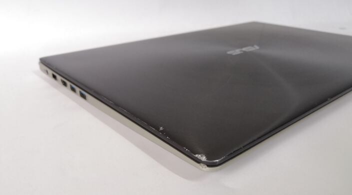 Ноутбук Б-клас Asus ZenBook U500V / 15.6'' (2880x1620) IPS / Intel Core i7-3632QM (4 (8) ядра по 2.2 - 3.2 GHz) / 8 GB DDR3 / 256 GB SSD / nVidia GeForce GT 650M, 2 GB GDDR3, 128-bit / WebCam / HDMI Ноутбук Б-клас Asus ZenBook U500V / 15.6'' (2880x1620) IPS / Intel Core i7-3632QM (4 (8) ядра по 2.2 - 3.2 GHz) / 8 GB DDR3 / 256 GB SSD / nVidia GeForce GT 650M, 2 GB GDDR3, 128-bit / WebCam / HDMI