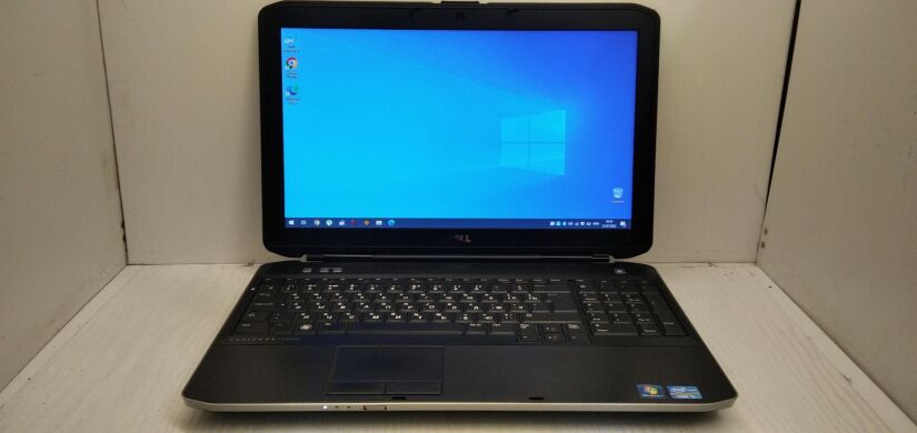 Ноутбук Dell Latitude E5530 / 15.6" (1366х768) TN / Intel Core i5-3230M (2 (4) ядра по 2.6 - 3.2 GHz) / 8 GB DDR3 / 120 GB SSD / Intel HD Graphics 4000 / DVD-RW Ноутбук Dell Latitude E5530 / 15.6" (1366х768) TN / Intel Core i5-3230M (2 (4) ядра по 2.6 - 3.2 GHz) / 8 GB DDR3 / 120 GB SSD / Intel HD Graphics 4000 / DVD-RW