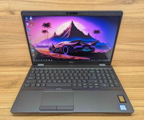 Ноутбук Dell Precision 3540 / 15.6" (1920x1080) IPS / Intel Core i7-8665U (4 (8) ядра по 1.9 - 4.8 GHz) / 8 GB DDR4 / 256 GB SSD / AMD Radeon Pro WX 2100, 2 GB GDDR5, 64-bit / WebCam / TouchID / Windows 10