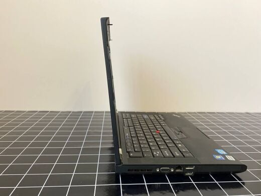 Ноутбук Lenovo ThinkPad T420 / 14" (1366x768) TN / Intel Core i7-2640M (2 (4) ядра по 2.8 - 3.5 GHz) / 8 GB DDR3 / 256 GB SSD / Intel HD Graphics 3000 / DisplayPort