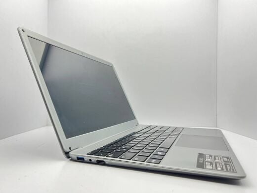 Ноутбук PEAQ Notebook Classic C150 / 15.6" (1920x1080) TN / Intel Core i3-5005U (2 (4) ядра по 2.0 GHz) / 8 GB DDR3 / 240 GB SSD / Intel HD Graphics 5500 / WebCam