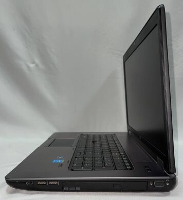 Ноутбук робоча станція HP ZBook 17 / 17.3" (1600x900) TN / Intel Core i5-4300M (2 (4) ядра по 2.6 - 3.3 GHz) / 12 GB DDR3 / 128 GB SSD + 500 GB HDD / nVidia Quadro K610M, 1 GB GDDR5, 64-bit / WebCam / DVD-RW / Fingerprint