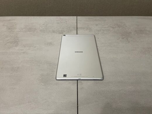 Планшет Samsung Galagy Tab A (SM-T510) / 10.1" (1920x1200) IPS / Exynos 7904 (8 ядер по 1.8 GHz) / 2 GB RAM / 32 GB Memory / USB Type-C